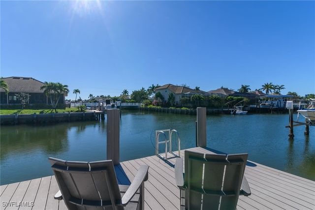 1035 Admiralty CT, Marco Island, FL 34145