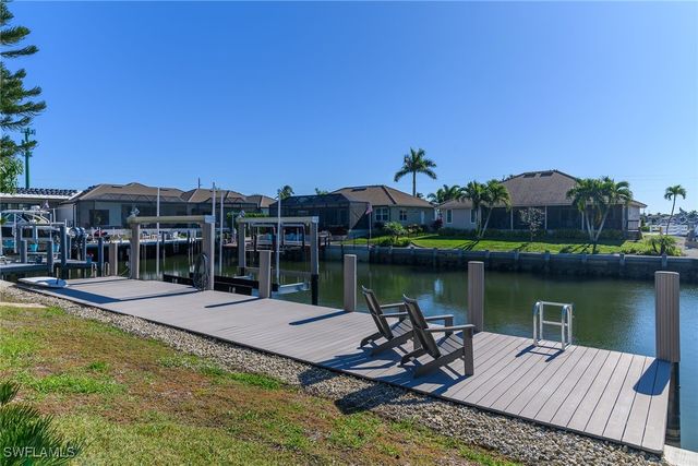 1035 Admiralty CT, Marco Island, FL 34145