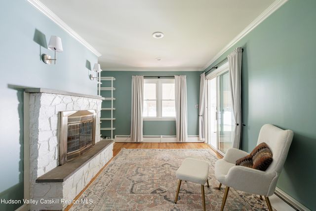 25 Joslen Place, Hudson, NY 12534