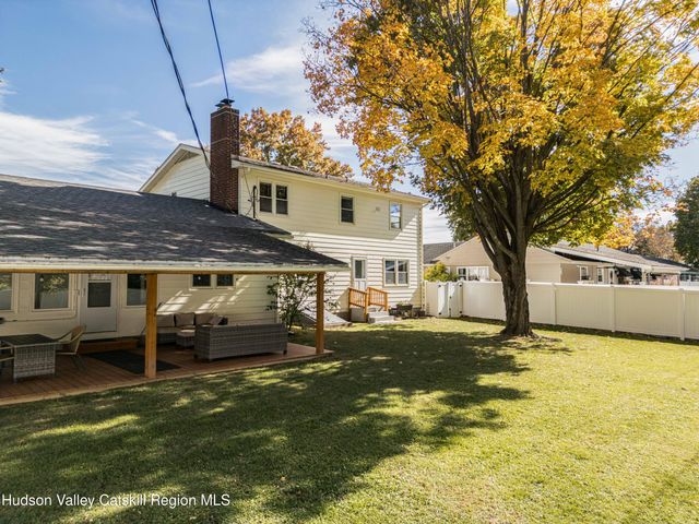 25 Joslen Place, Hudson, NY 12534