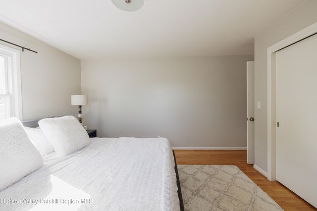 25 Joslen Place, Hudson, NY 12534