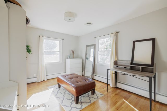 25 Joslen Place, Hudson, NY 12534