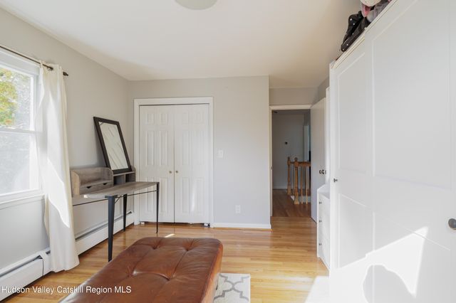 25 Joslen Place, Hudson, NY 12534