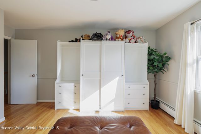 25 Joslen Place, Hudson, NY 12534