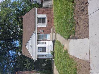 16235 Tacoma Street, Detroit, MI 48205