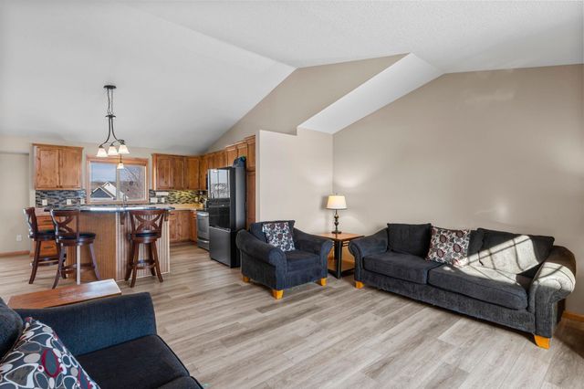 19239 Carmel Trail, Farmington, MN 55024