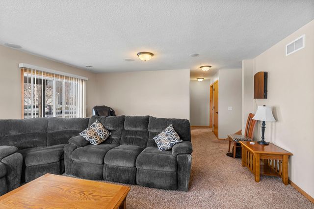 19239 Carmel Trail, Farmington, MN 55024