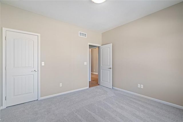 7015 NE 103rd Street, Kansas City, MO 64156