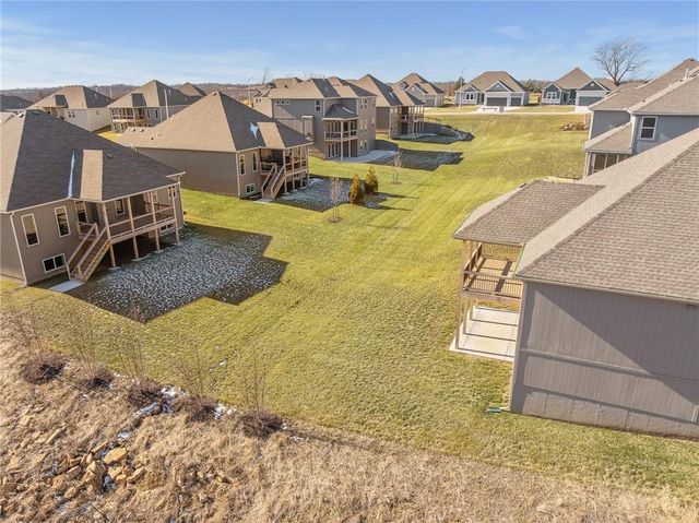 7015 NE 103rd Street, Kansas City, MO 64156