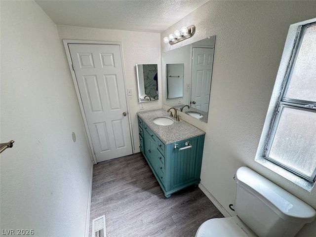 4905 Fuentes Circle, Las Vegas, NV 89121