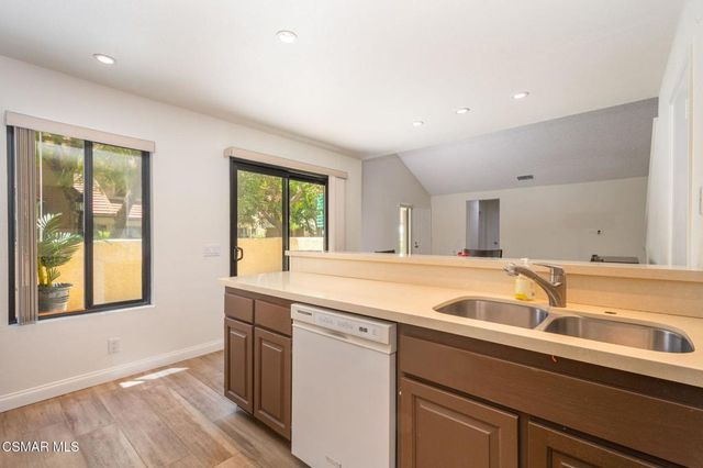 2212 Birchglen Street 97, Simi Valley, CA 93063