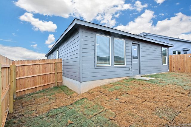 350 Kayden, Marion, TX 78124