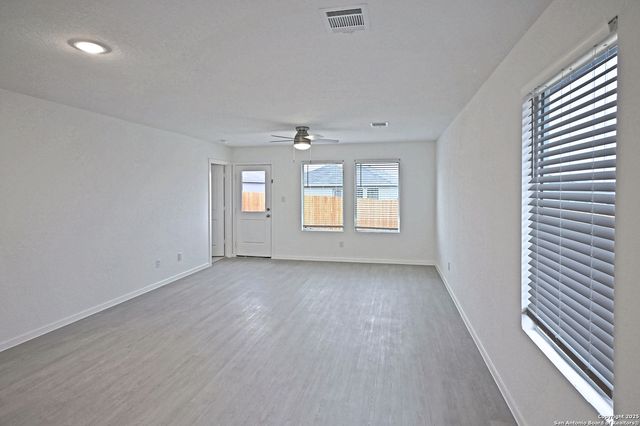 350 Kayden, Marion, TX 78124