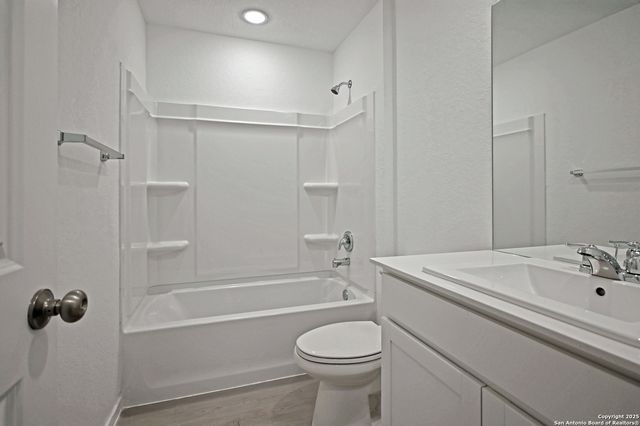 350 Kayden, Marion, TX 78124