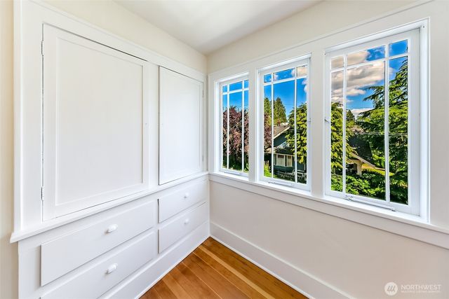 2415 E Newton Street, Seattle, WA 98112
