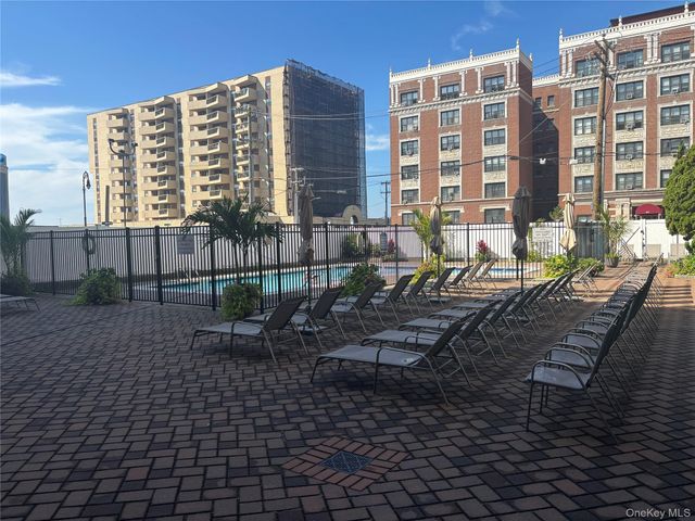 410 E. Broadway 3S, Long Beach, NY 11561