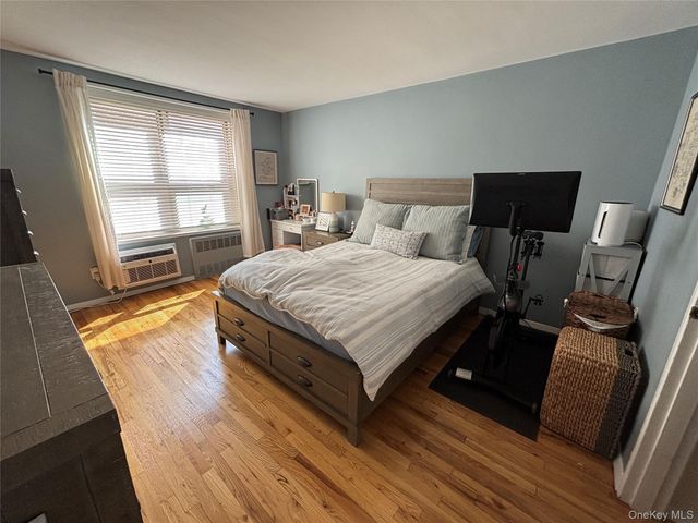 410 E. Broadway 3S, Long Beach, NY 11561
