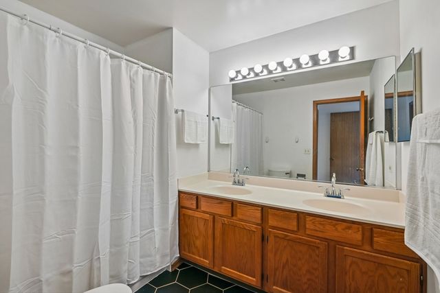 1309 Newport Street, Mundelein, IL 60060