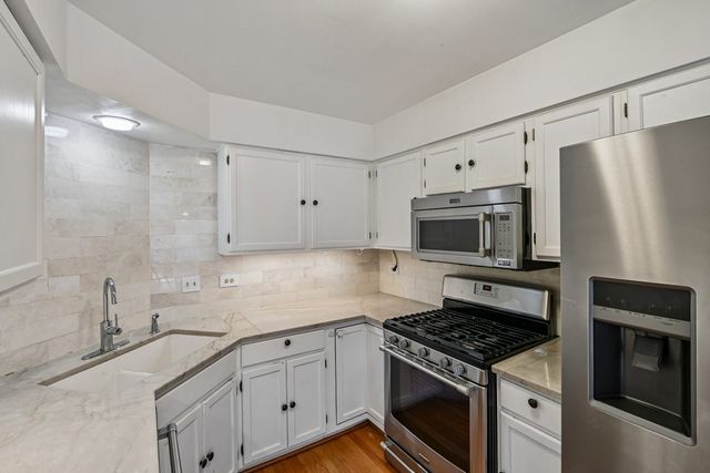 1309 Newport Street, Mundelein, IL 60060