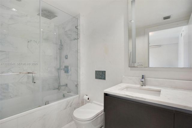 1451 Brickell Ave 1604, Miami, FL 33131