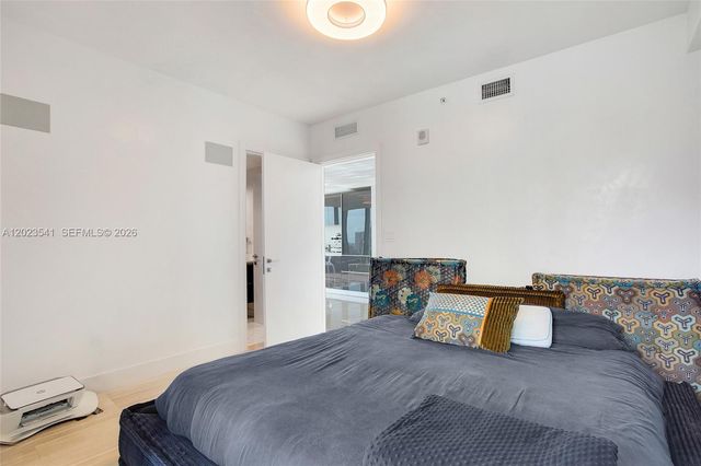 1451 Brickell Ave 1604, Miami, FL 33131