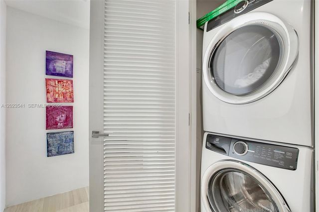 1451 Brickell Ave 1604, Miami, FL 33131