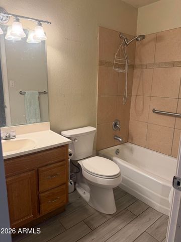 6943 E LATHAM Street, Scottsdale, AZ 85257