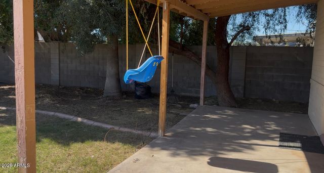 6943 E LATHAM Street, Scottsdale, AZ 85257