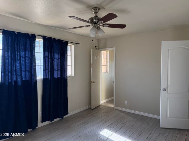 6943 E LATHAM Street, Scottsdale, AZ 85257