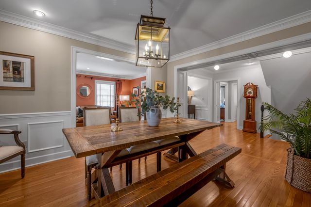 325 Kingsway Drive, Lexington, KY 40502