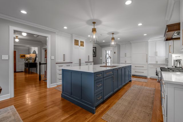 325 Kingsway Drive, Lexington, KY 40502