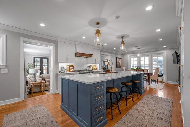 325 Kingsway Drive, Lexington, KY 40502