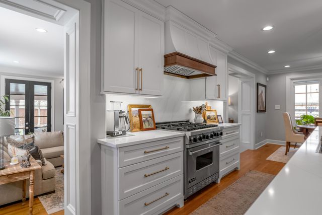 325 Kingsway Drive, Lexington, KY 40502