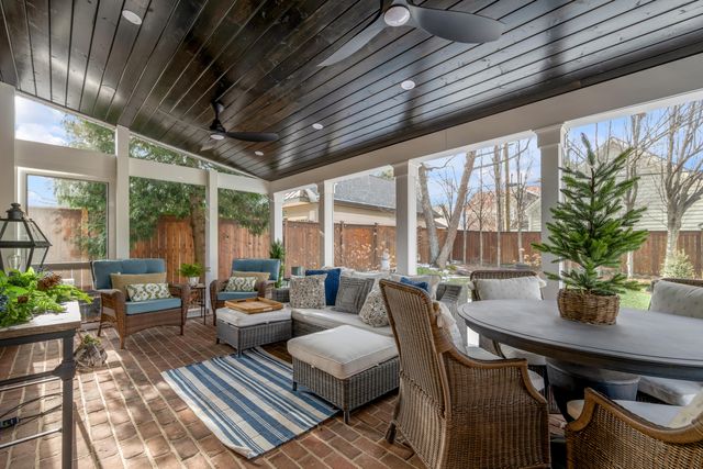 325 Kingsway Drive, Lexington, KY 40502