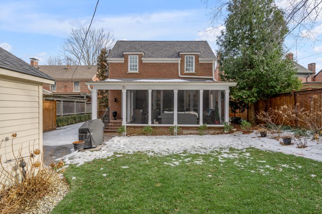 325 Kingsway Drive, Lexington, KY 40502