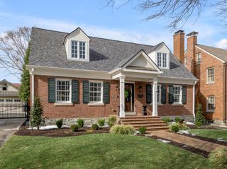 325 Kingsway Drive, Lexington, KY 40502