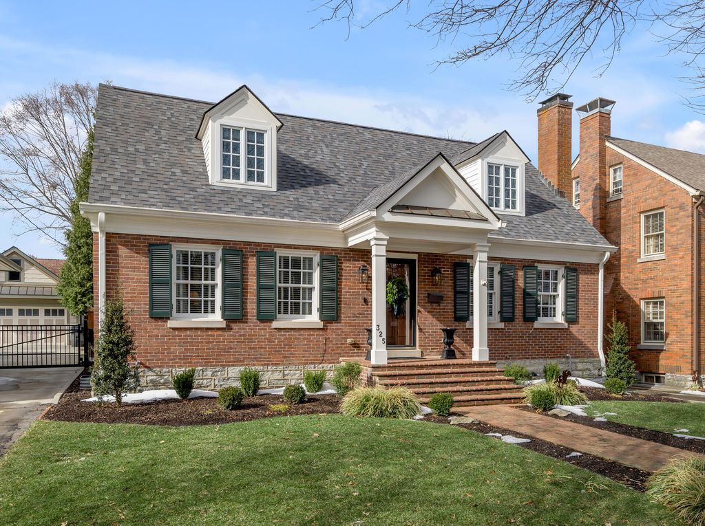 325 Kingsway Drive, Lexington, KY 40502