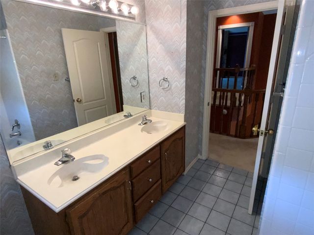 2851 Timber Hill Drive, Grapevine, TX 76051