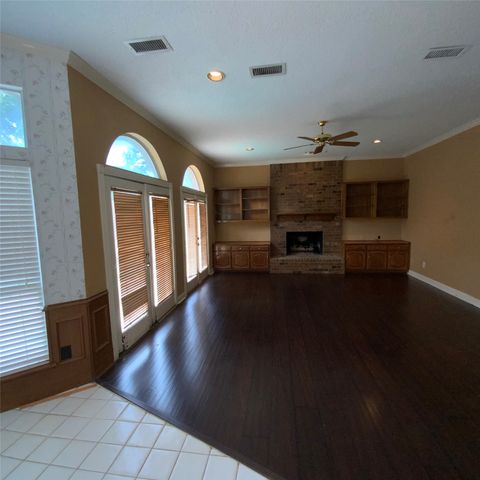 2851 Timber Hill Drive, Grapevine, TX 76051