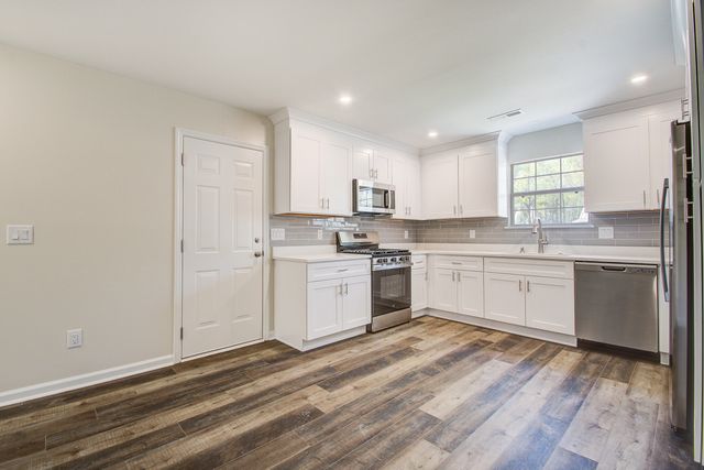 1664 Pierpont Avenue, Charleston, SC 29414