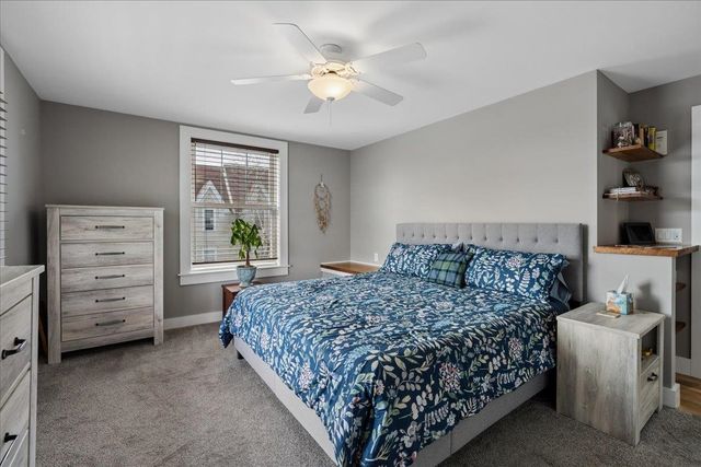 286 Coolidge Ave Apt 2, Manchester, NH 03102