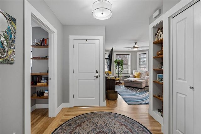 286 Coolidge Ave Apt 2, Manchester, NH 03102