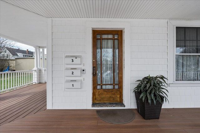 286 Coolidge Ave Apt 2, Manchester, NH 03102