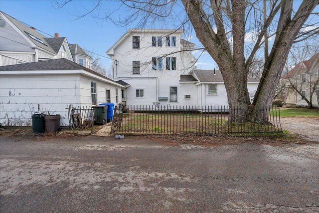 286 Coolidge Ave Apt 2, Manchester, NH 03102