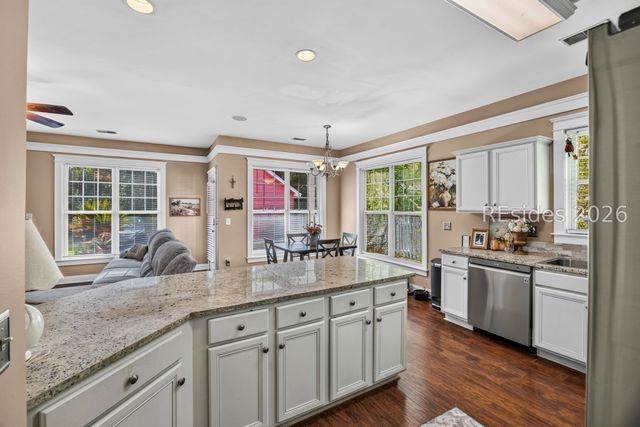 202 Pimpernel St, Summerville, SC 29483