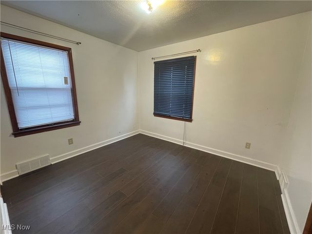 13713 Christine Avenue, Garfield Heights, OH 44105