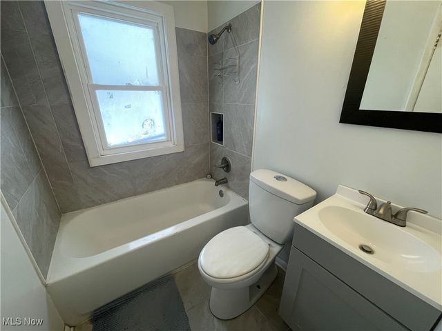 13713 Christine Avenue, Garfield Heights, OH 44105