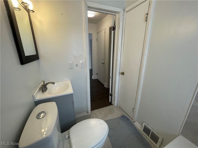 13713 Christine Avenue, Garfield Heights, OH 44105