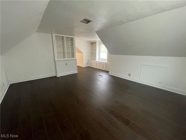 13713 Christine Avenue, Garfield Heights, OH 44105