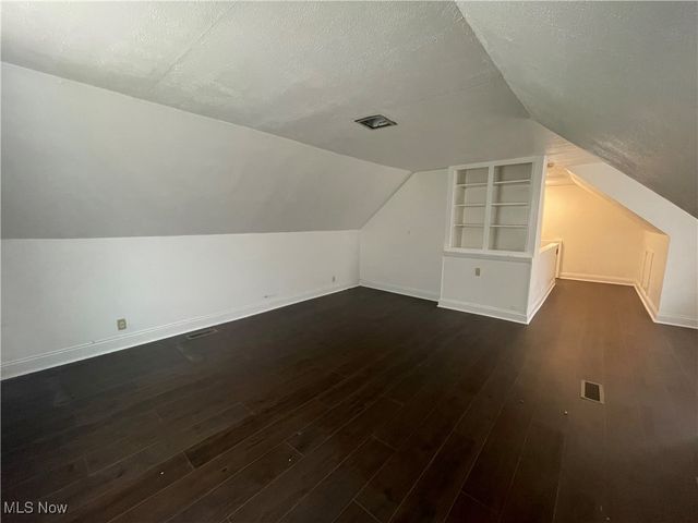 13713 Christine Avenue, Garfield Heights, OH 44105